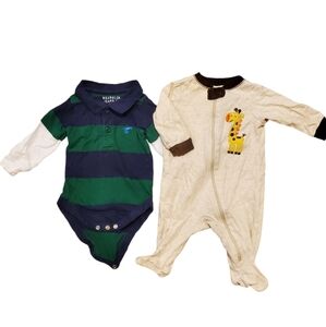 Set of 2 0-3months baby onesies